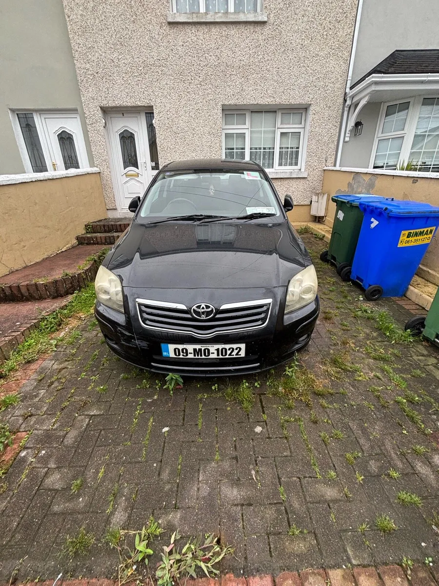 Avensis - Image 1