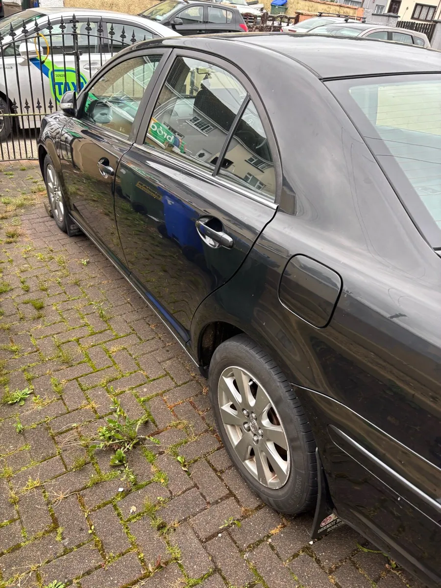Avensis - Image 2