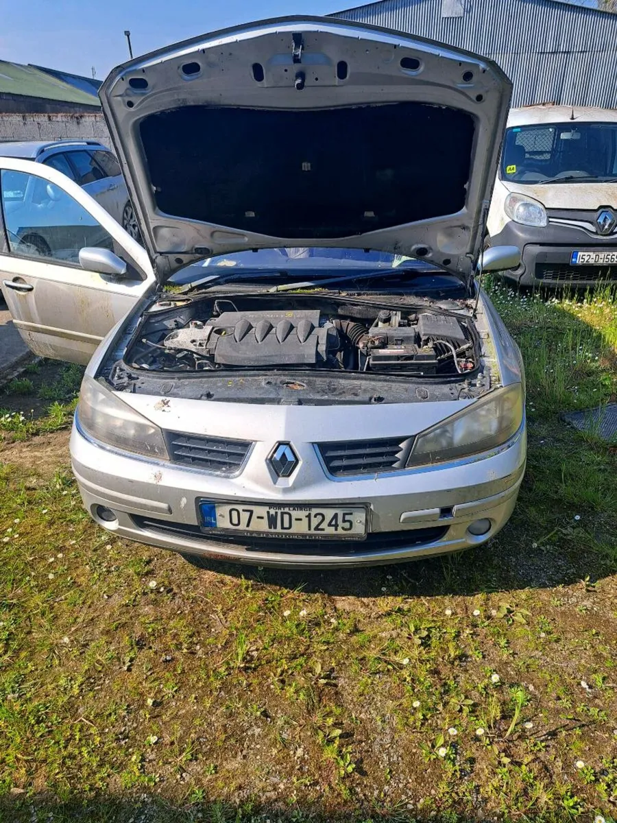 2007 Renault Laguna - Image 2