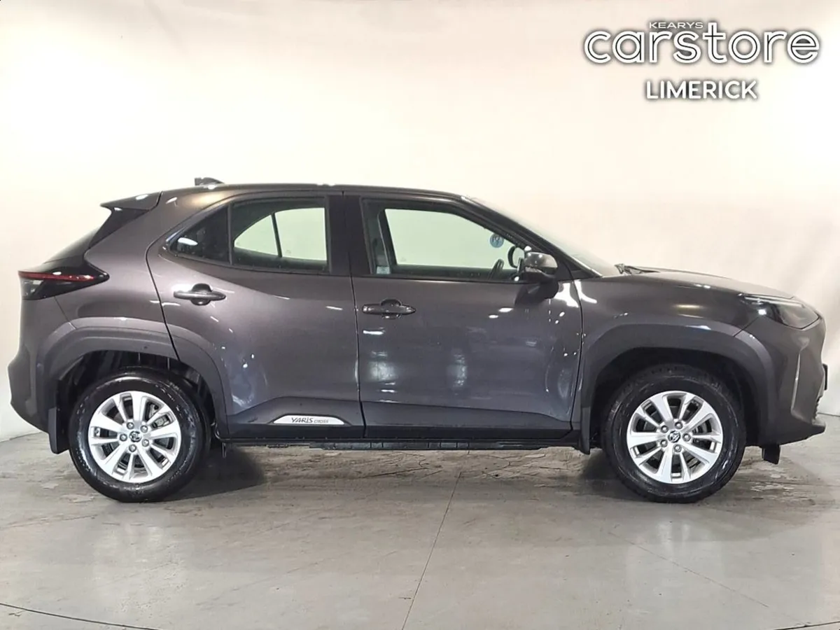 Toyota Yaris Cross 1.5 Hybrid CVT Luna - Image 2