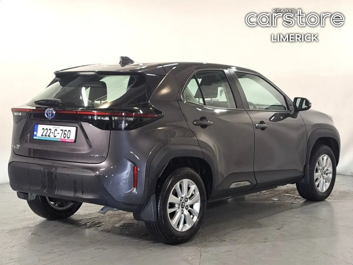 Toyota Yaris Cross 1.5 Hybrid CVT Luna - Image 3