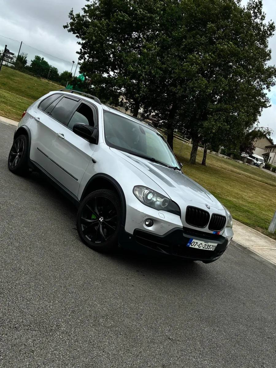 BMW X5 - Image 2