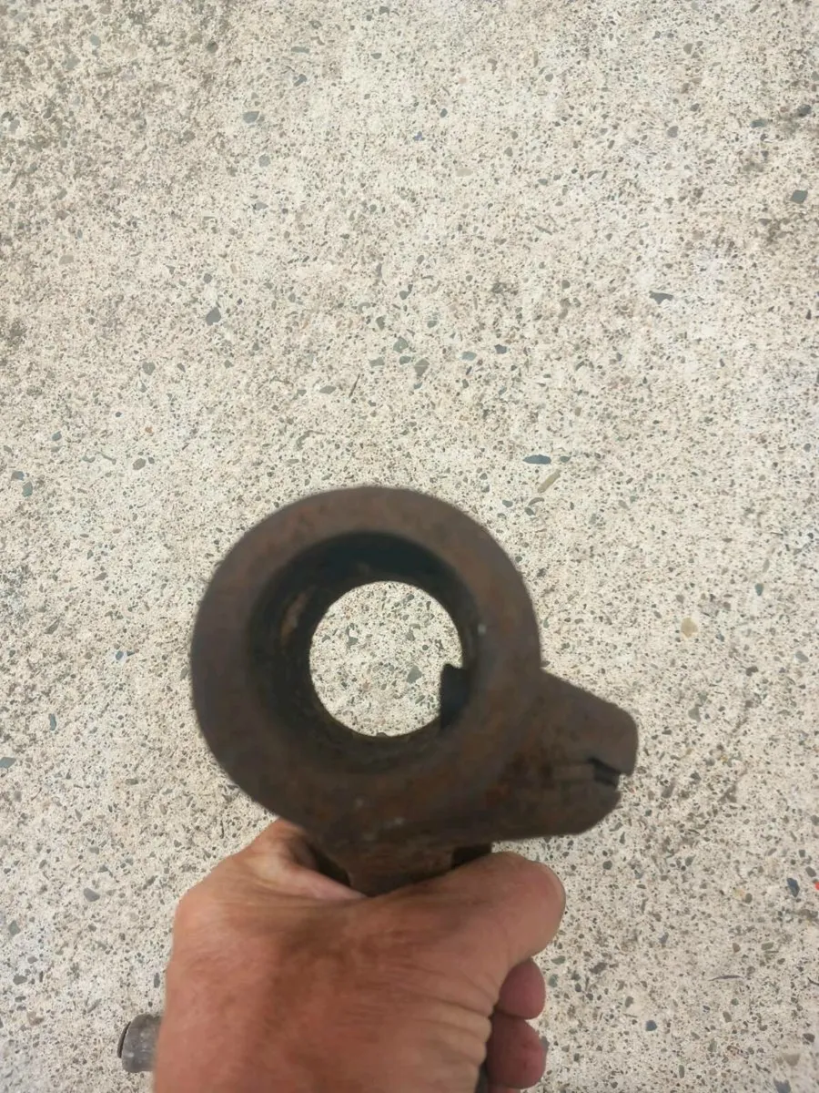 Lister cement mixer starting handles - Image 3