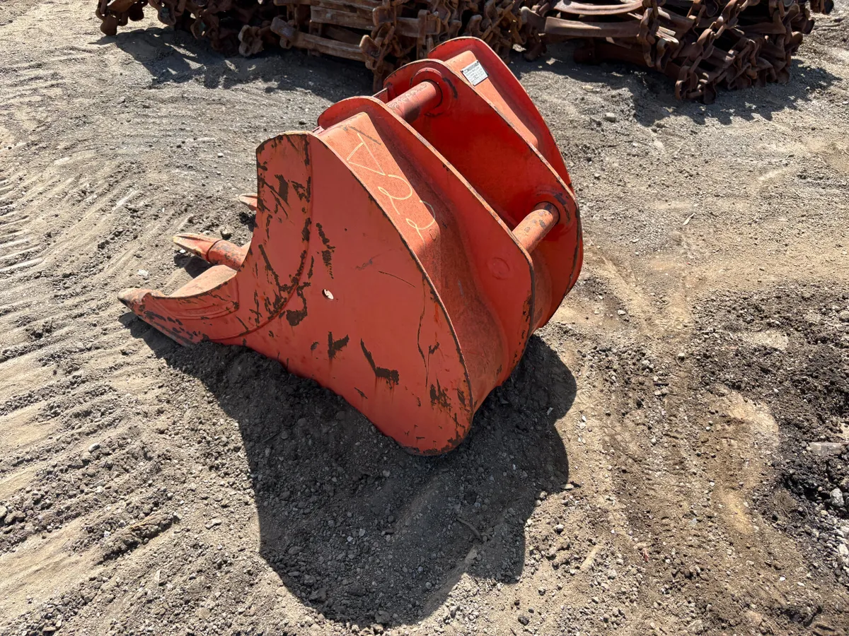 Trenching Bucket (D22) Miller Hitch - Image 4