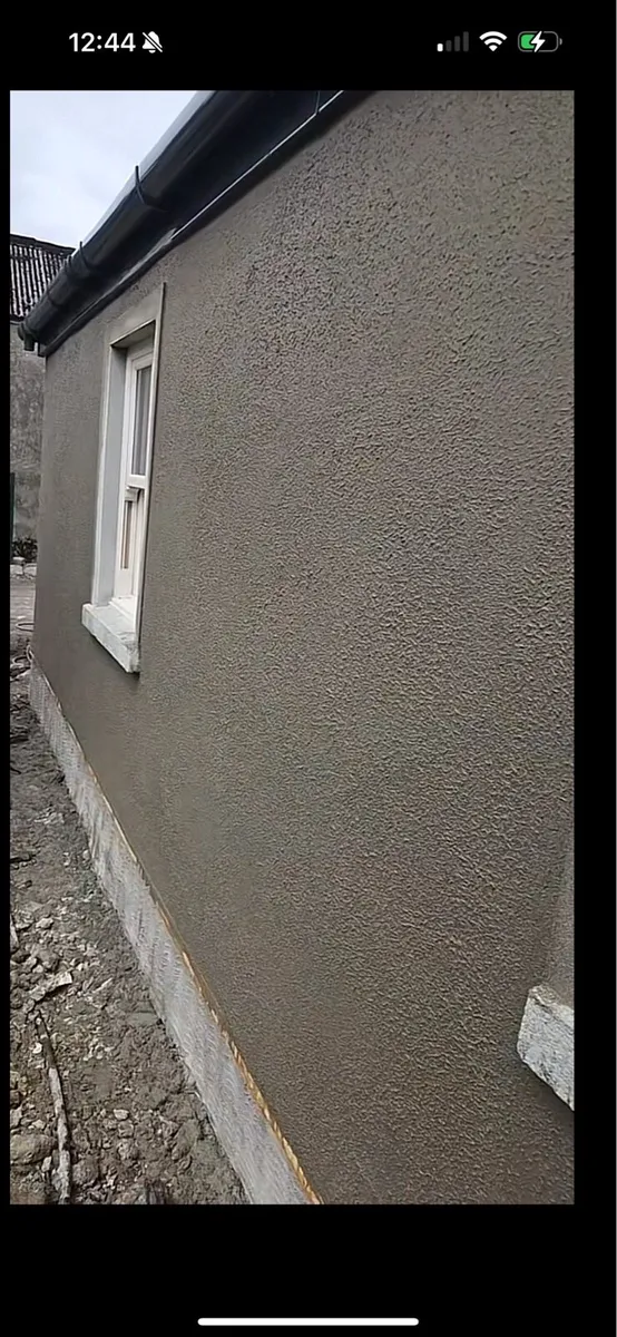 Plasterer available - Image 1