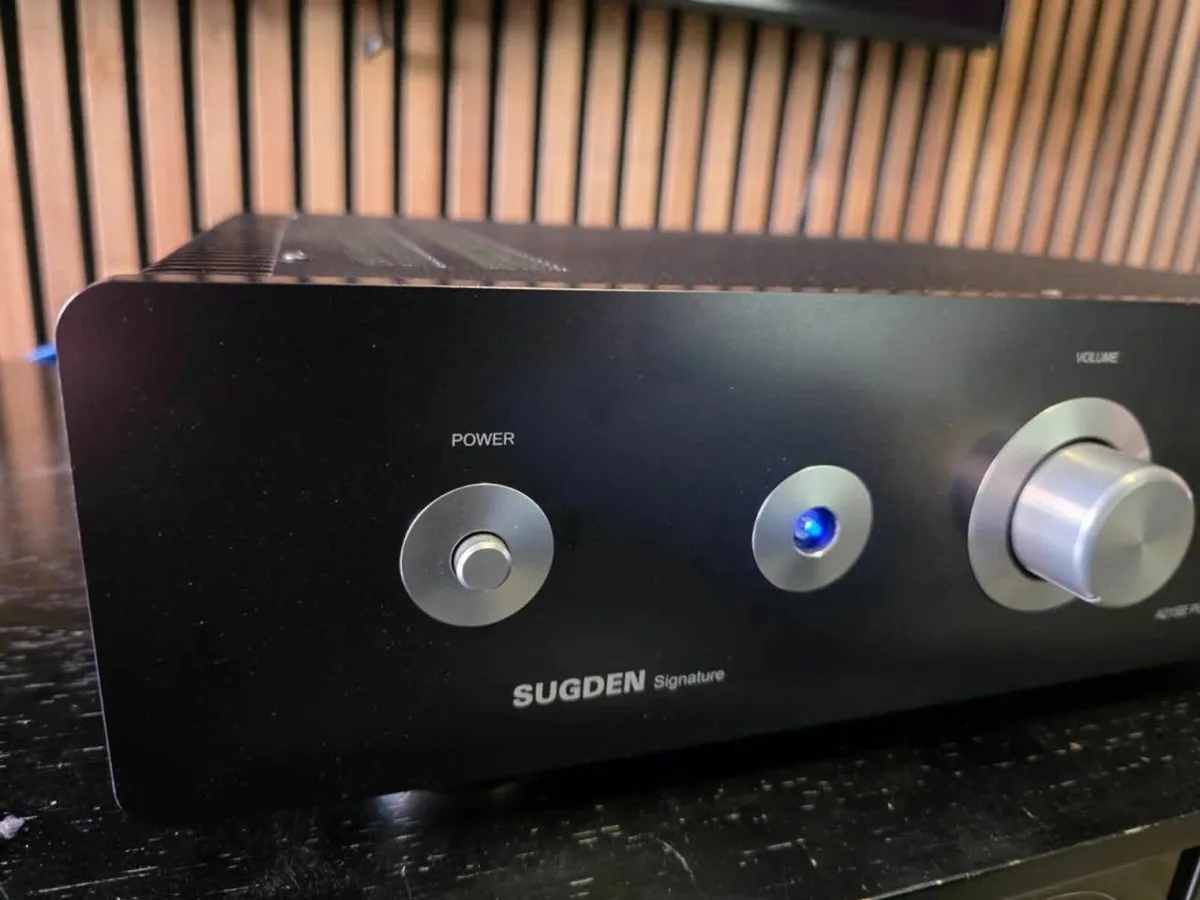 Sugden A21SE Signature Integrated Amplifier - Image 2
