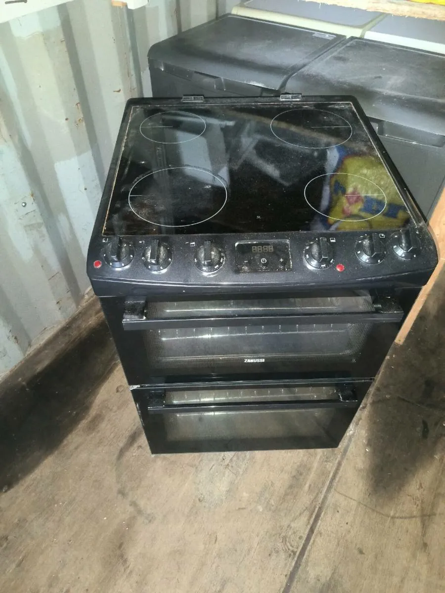 Zanussi free standing cooker - Image 1