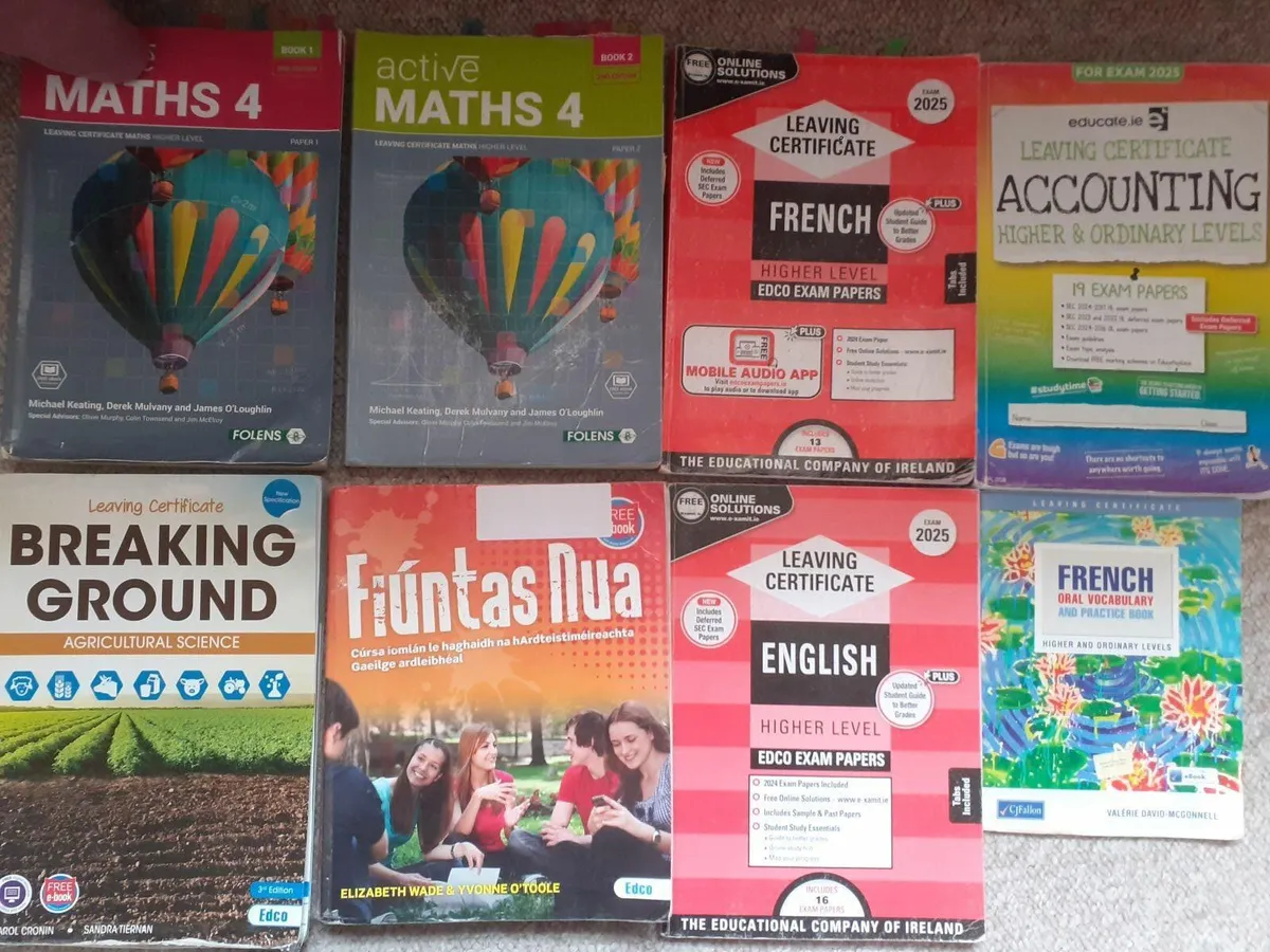 School books - Image 1