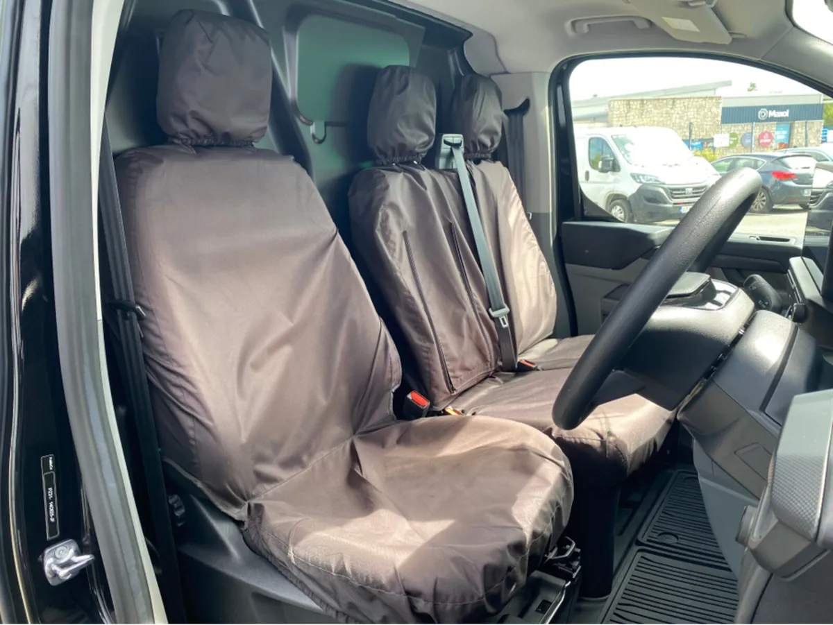 Ford Transit Custom TRND 300 LWB 2.0D - Image 4