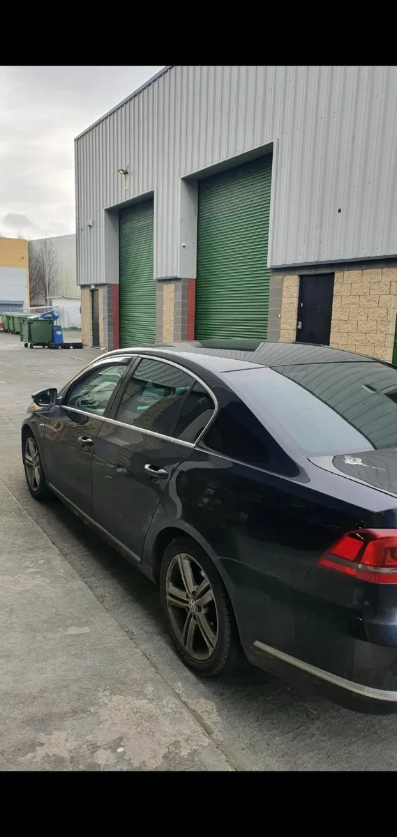 Volkswagen Passat 2014 r line - Image 3