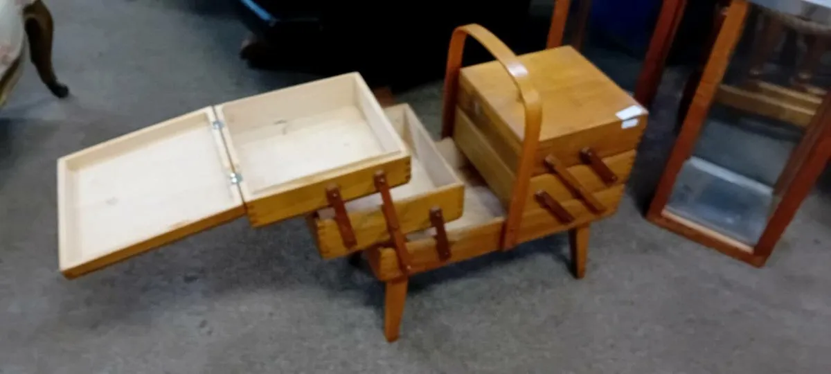 Vintage Hinged Sewing Box - Image 2