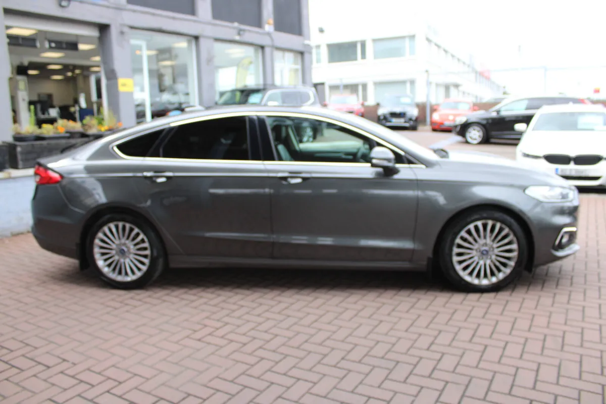 FORD MONDEO 2.0TDCI TITANIUM 150BHP HATCHBACK - Image 3