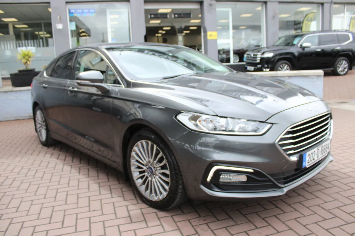 FORD MONDEO 2.0TDCI TITANIUM 150BHP HATCHBACK - Image 2