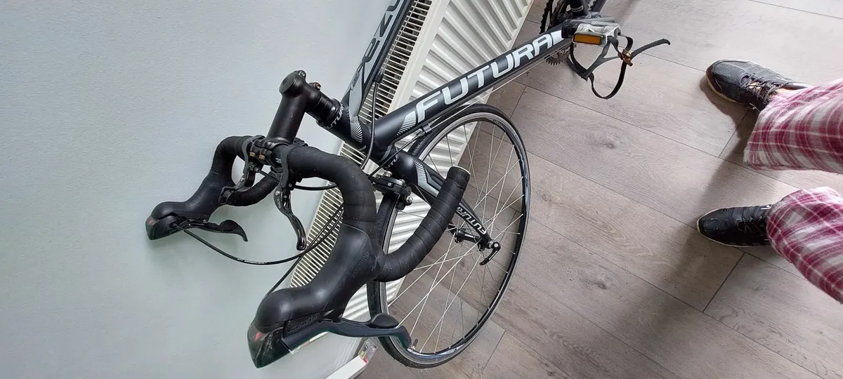 Road bike Futura frame size 51 great teens women - Image 4