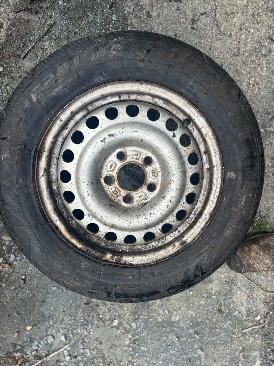 Two wheels good tyres - Image 2
