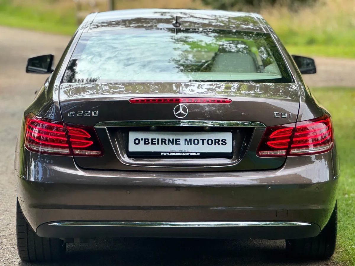 E220 AVATNTGARDE COUPE - Image 3