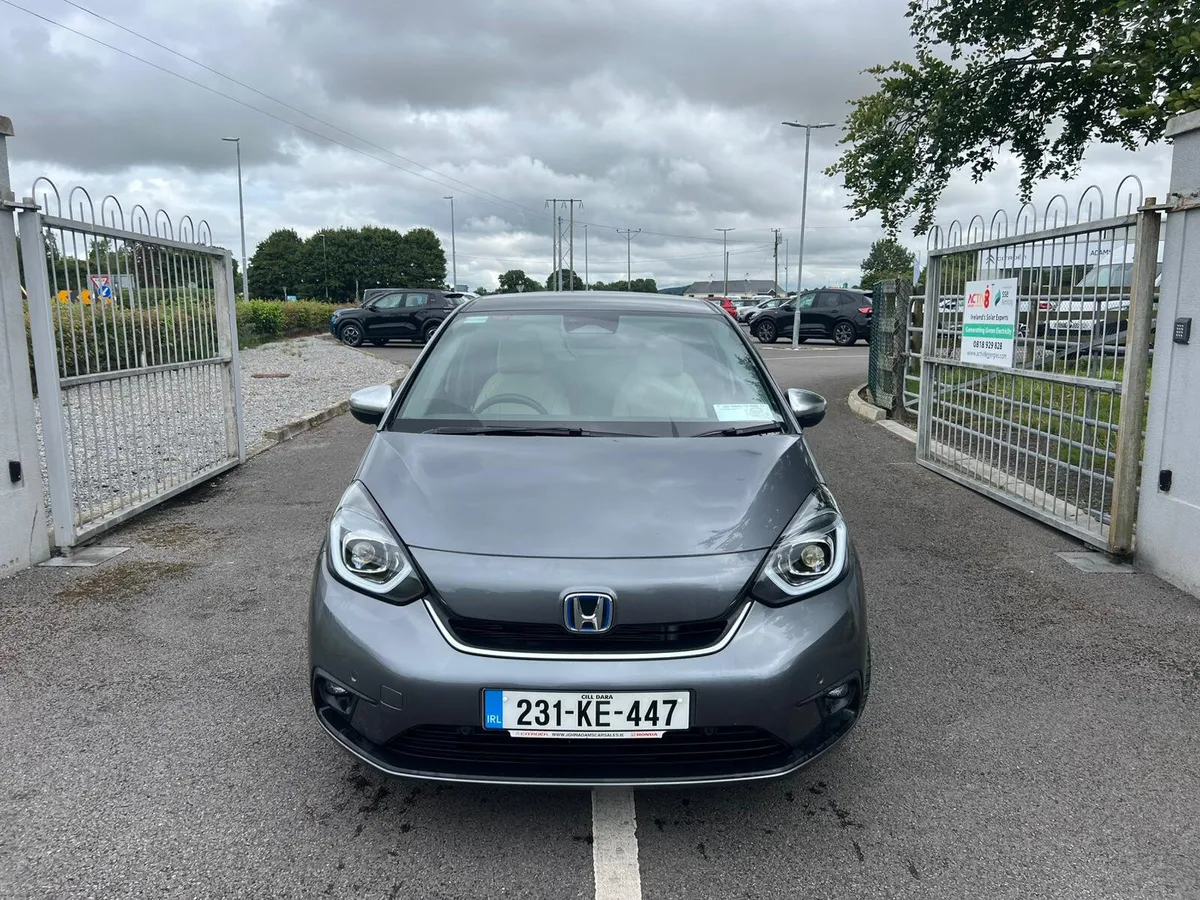 Honda Jazz Executive 2023 - Image 2