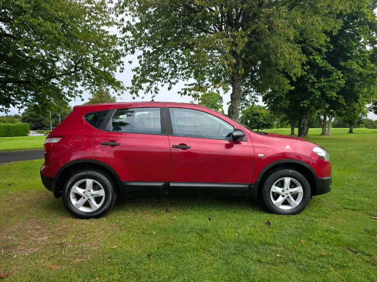 Nissan Qashqai 1.5 diesel ( New NCT amd Taxed) - Image 3