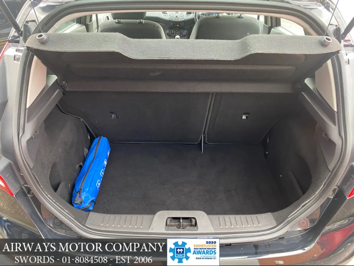 Ford Fiesta ZETEC  *  1.0 * MANUAL *  5DR * AIRCON - Image 3