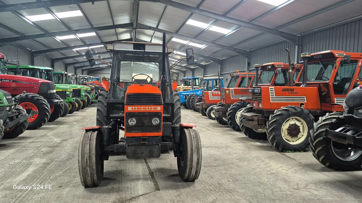 URSUS 208 2WD - Image 2