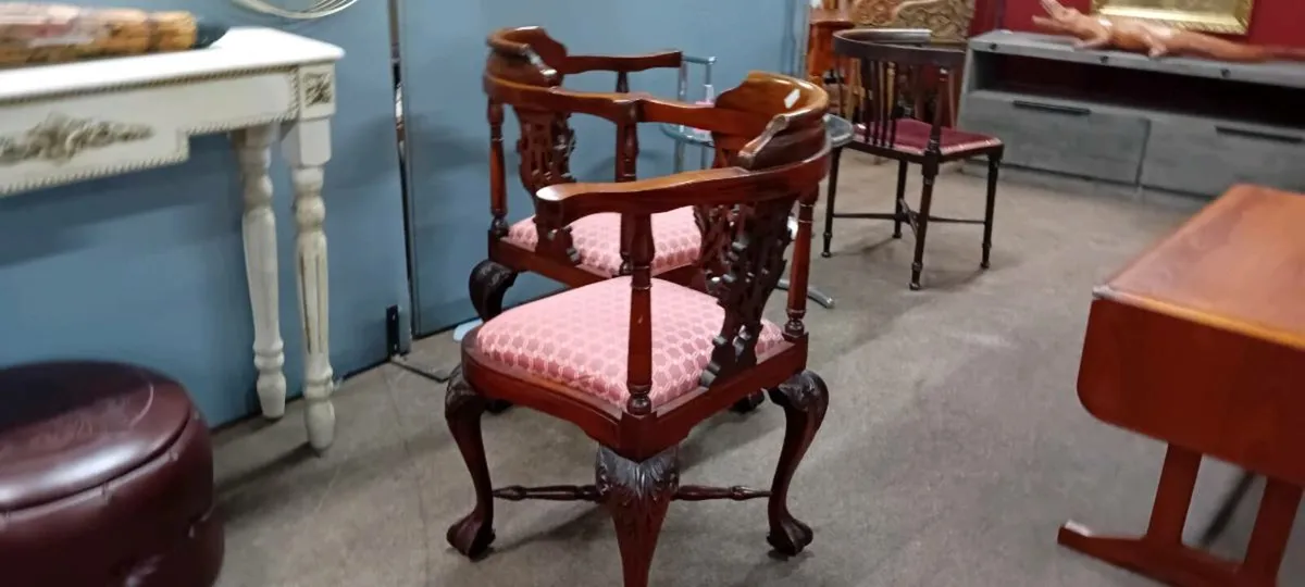 Decorative Mahogany Conversation Seat - Image 2