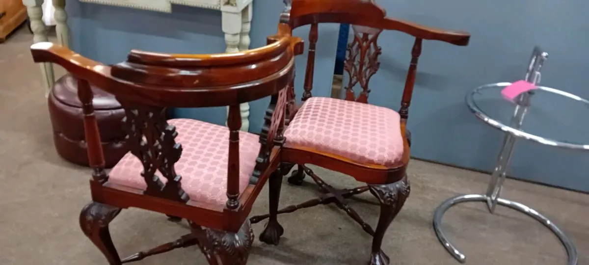 Decorative Mahogany Conversation Seat - Image 3
