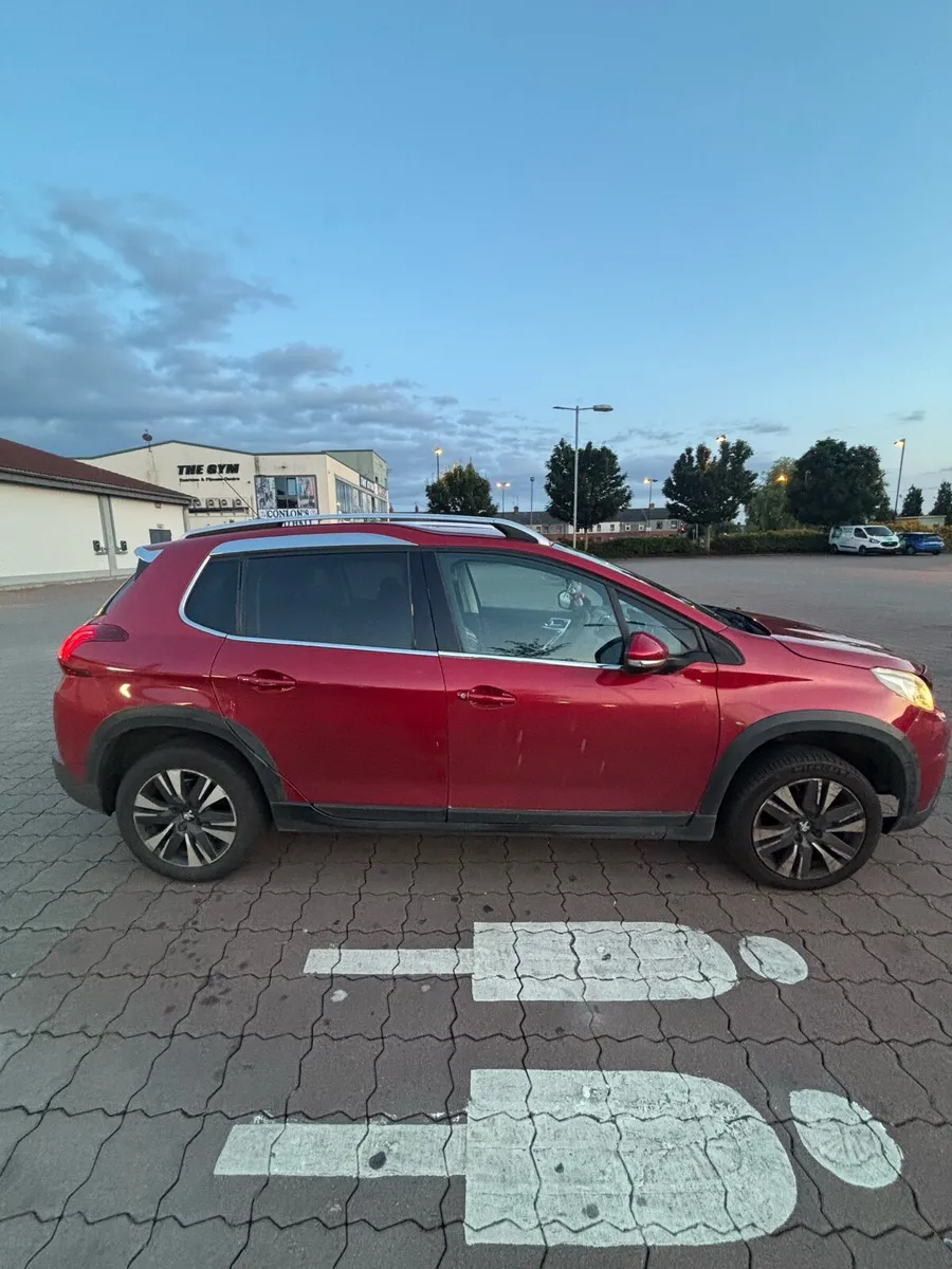 Peugeot 2008 - Image 3