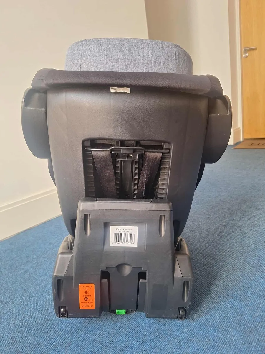 Osann Rex Baby Car Seat – Excellent Condition! - Image 4