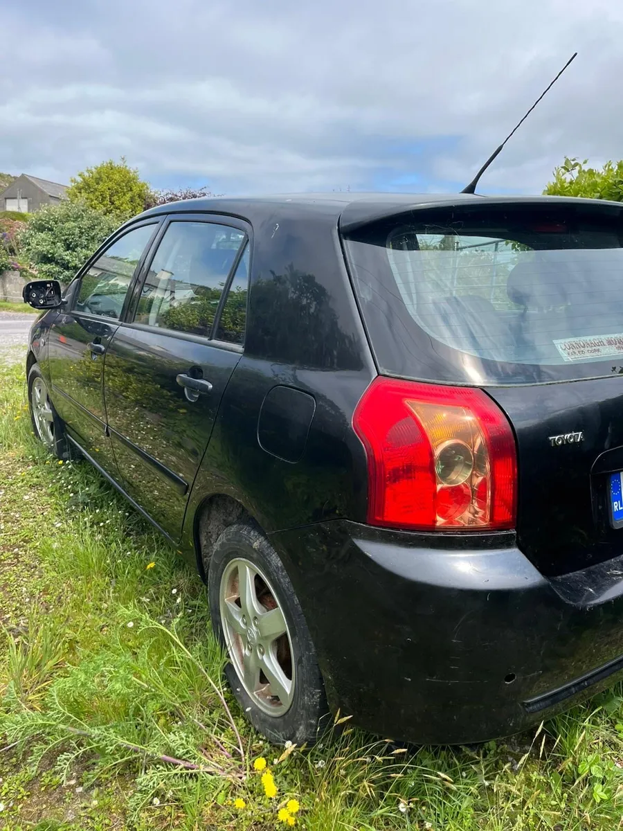 Toyota Corolla - Image 2