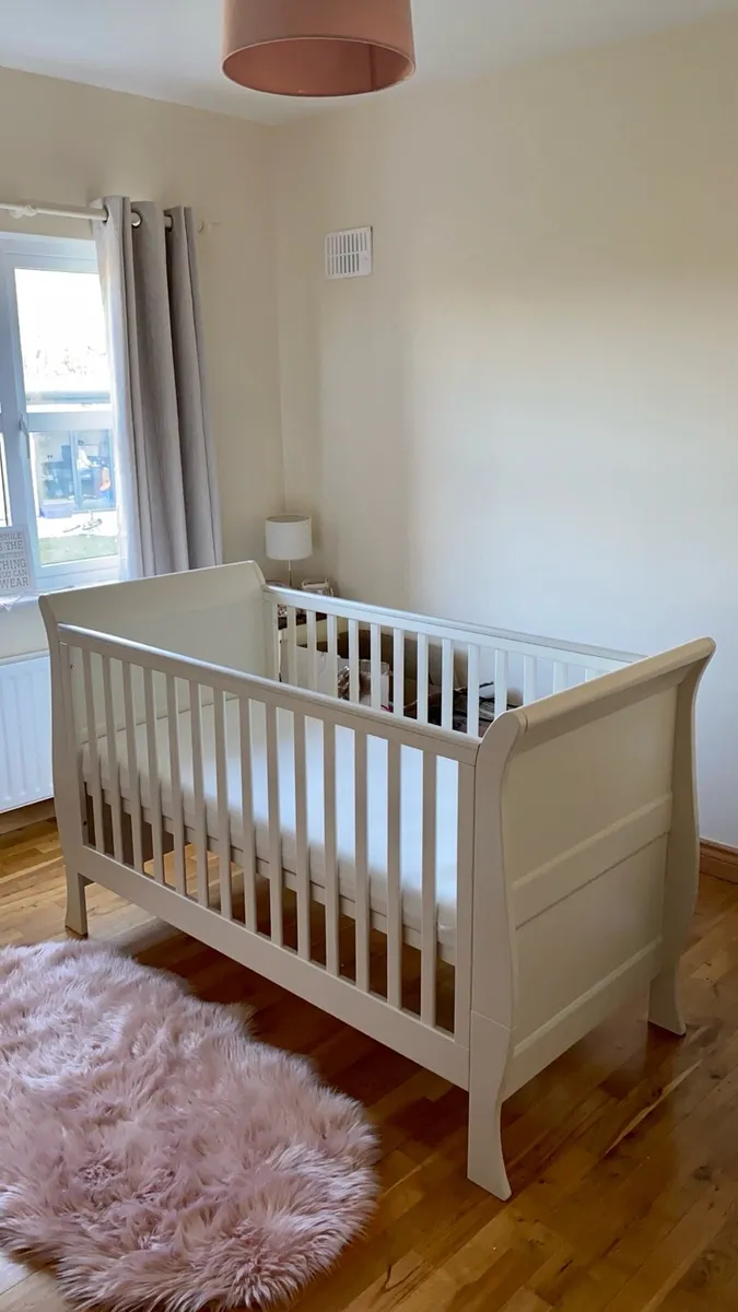 Mamas and Papas Cotbed & Mamas and Papas Mattress - Image 1