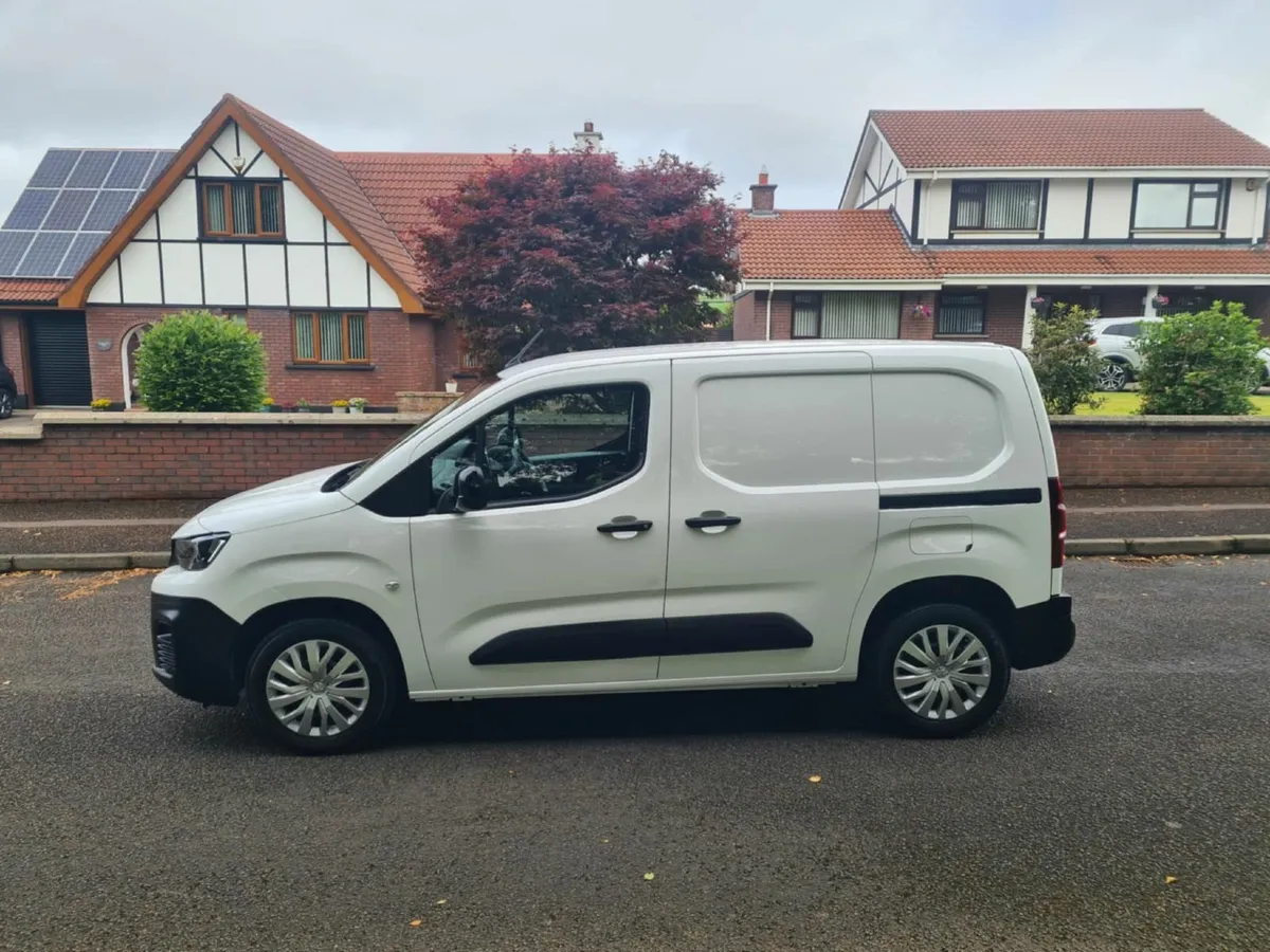 2022 Peugeot Partner 1.5 HDi BlueHDi Professional - Image 2