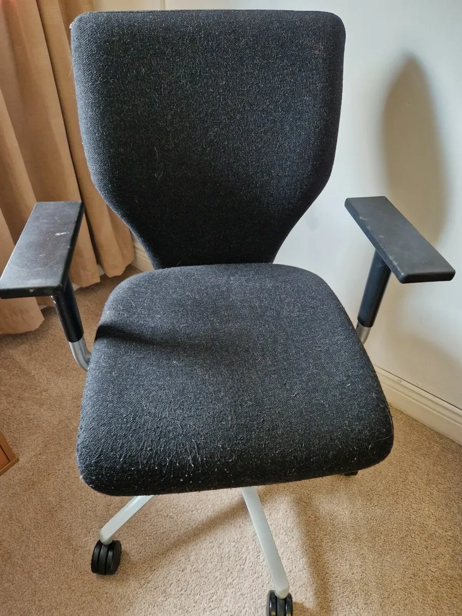 Office chairs - Image 2