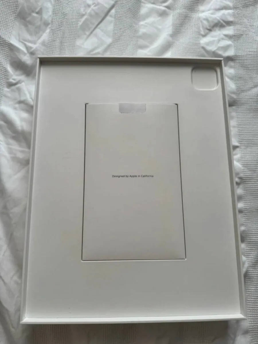 iPad Pro 12.9-inch 5th Gen Wi-Fi + Cellular 128GB - Image 2