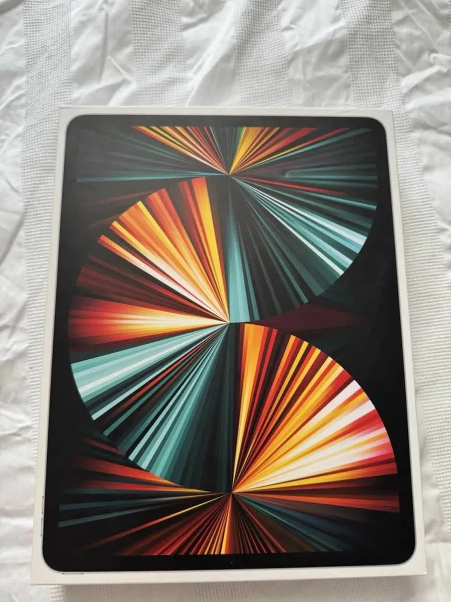 iPad Pro 12.9-inch 5th Gen Wi-Fi + Cellular 128GB - Image 4