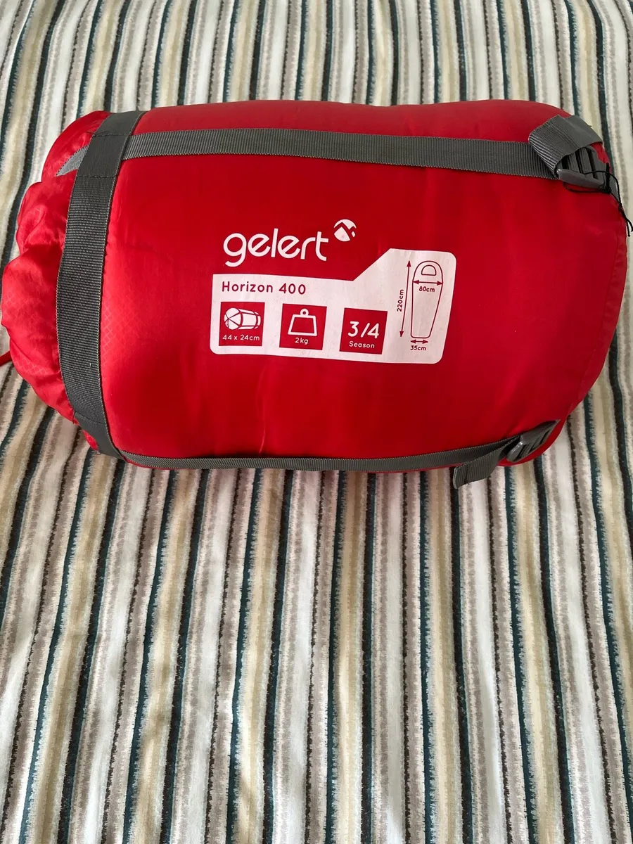 Gelert Horizon 400 red sleeping bag, very good c