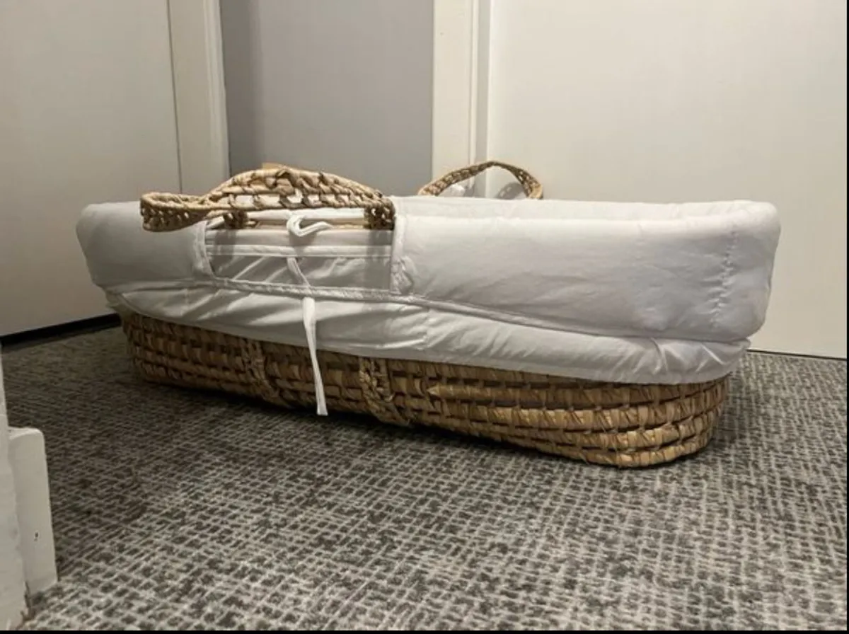 Moses basket - Image 2
