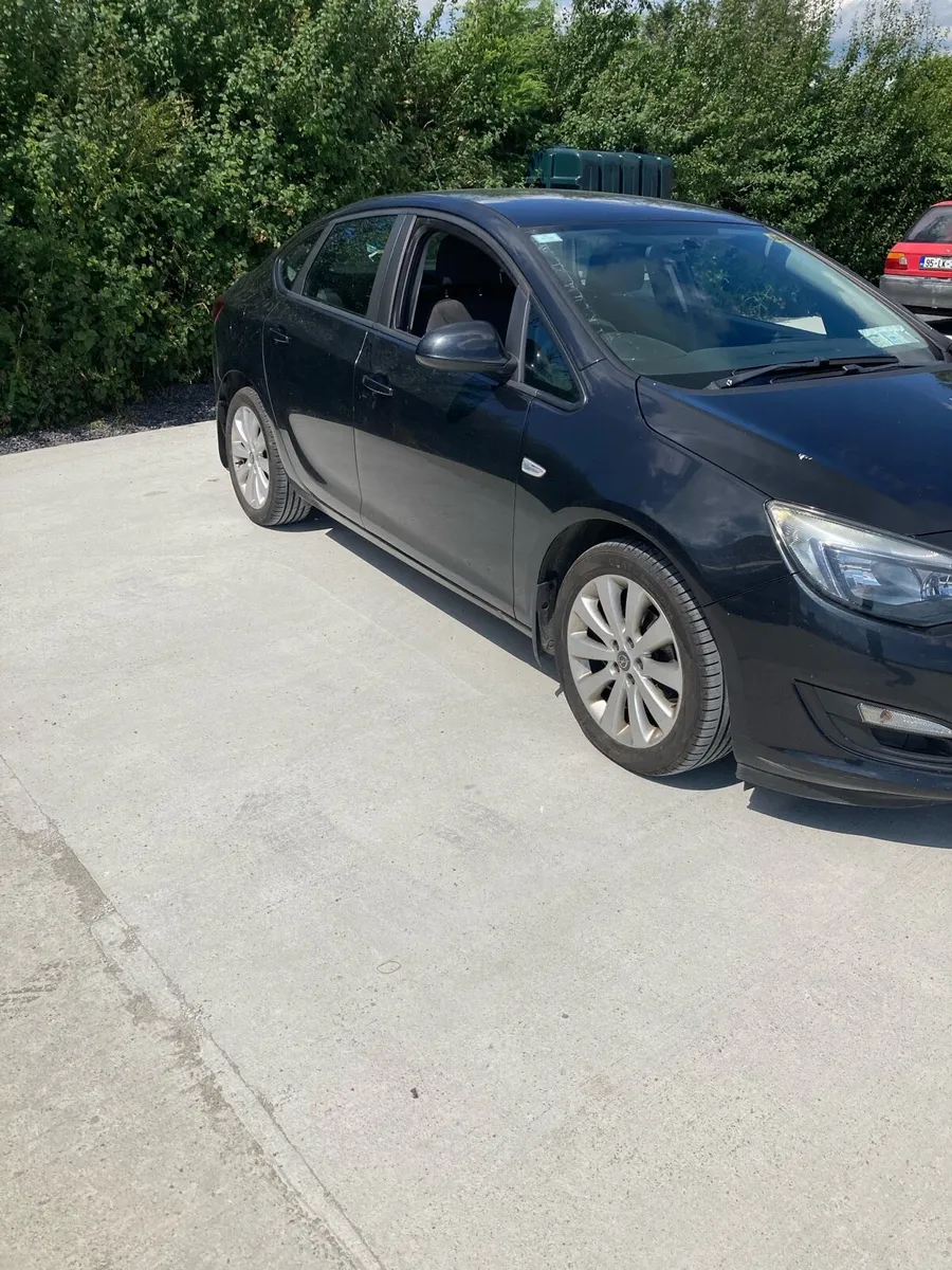 131 Opel Astra NCT 8-26 - Image 4