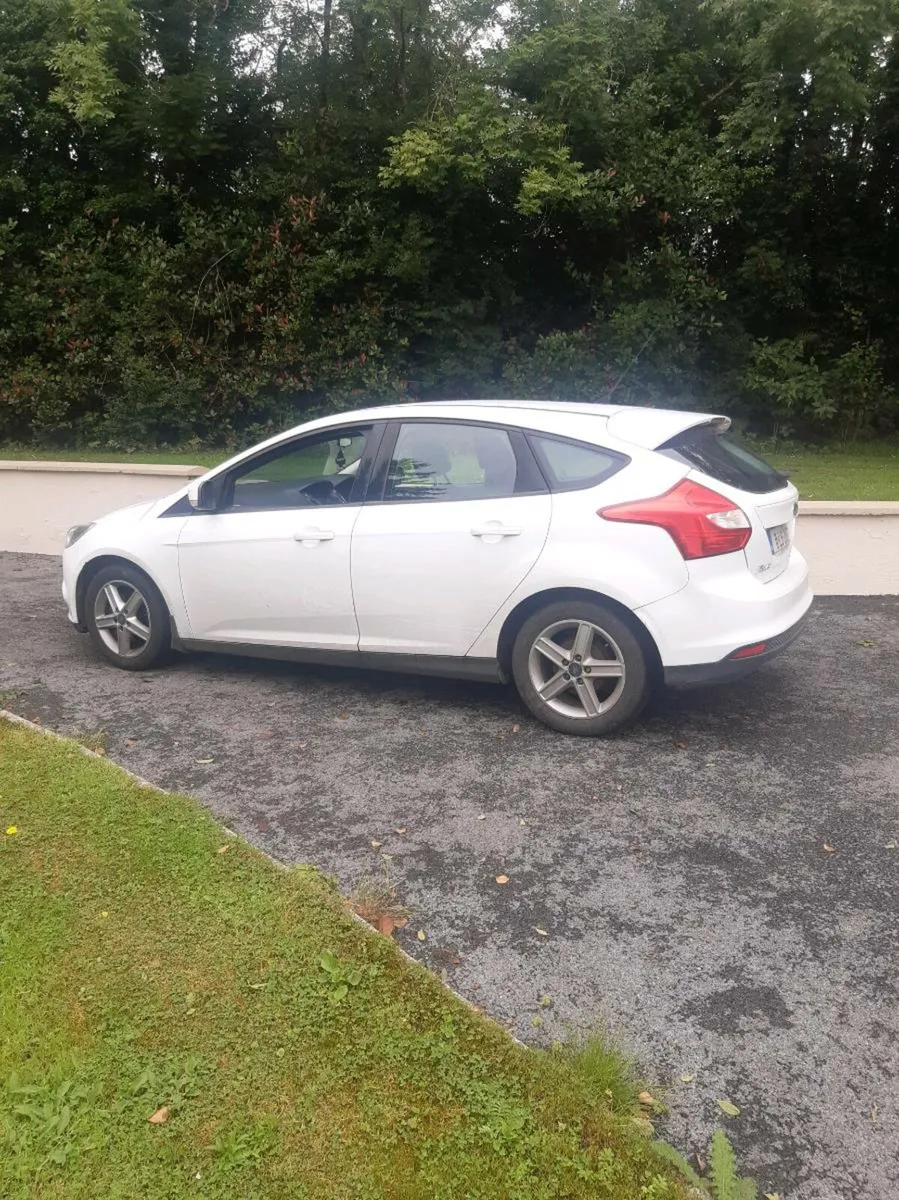 2011 ford focus - Image 1