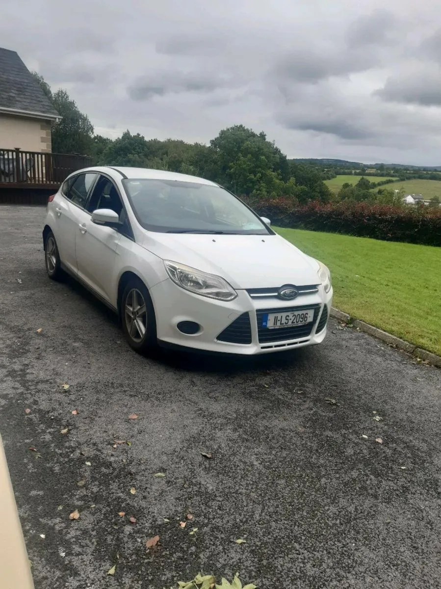 2011 ford focus - Image 2