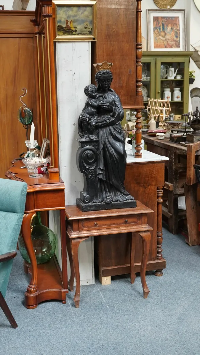 🕊️ Madonna and Child Statue - Image 1