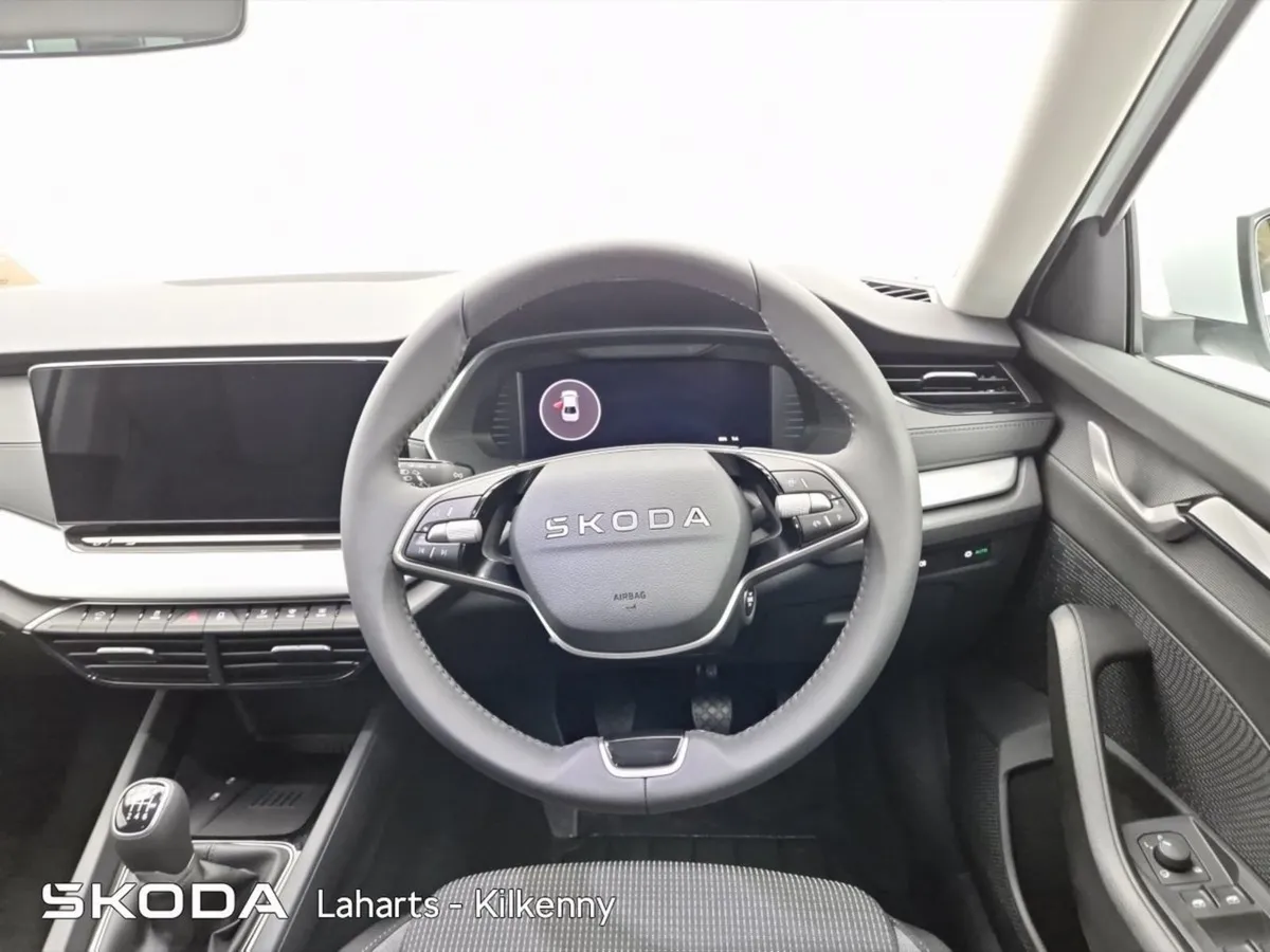 Skoda Octavia Selection 2.0tdi 115HP - Image 3