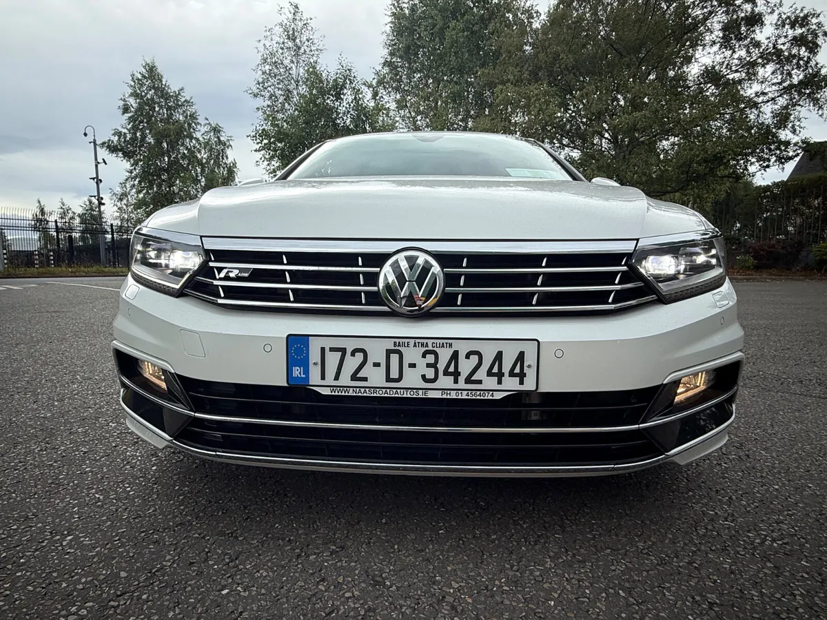 VW Passat 2.0 TSI DSG Mega Spec - Image 2