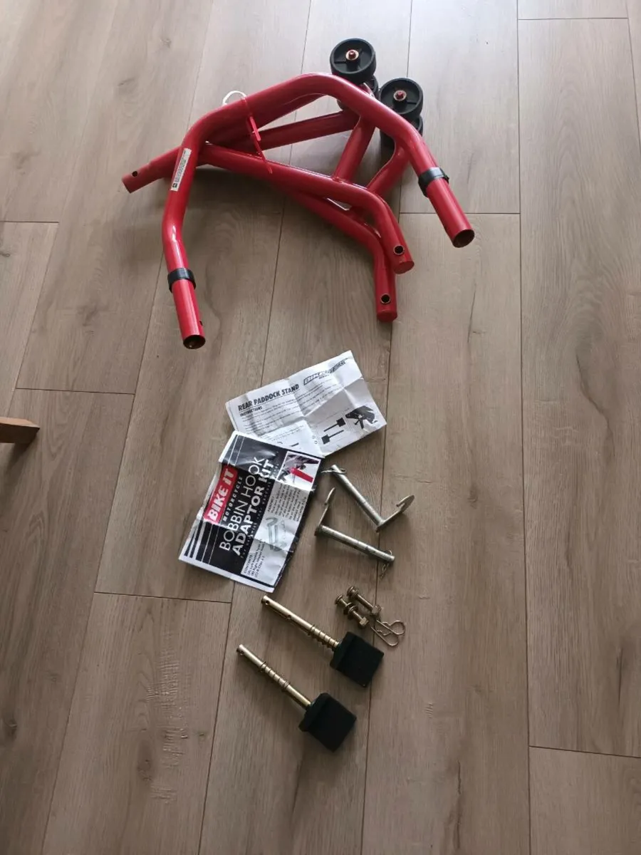 Rear paddock stand - Image 4