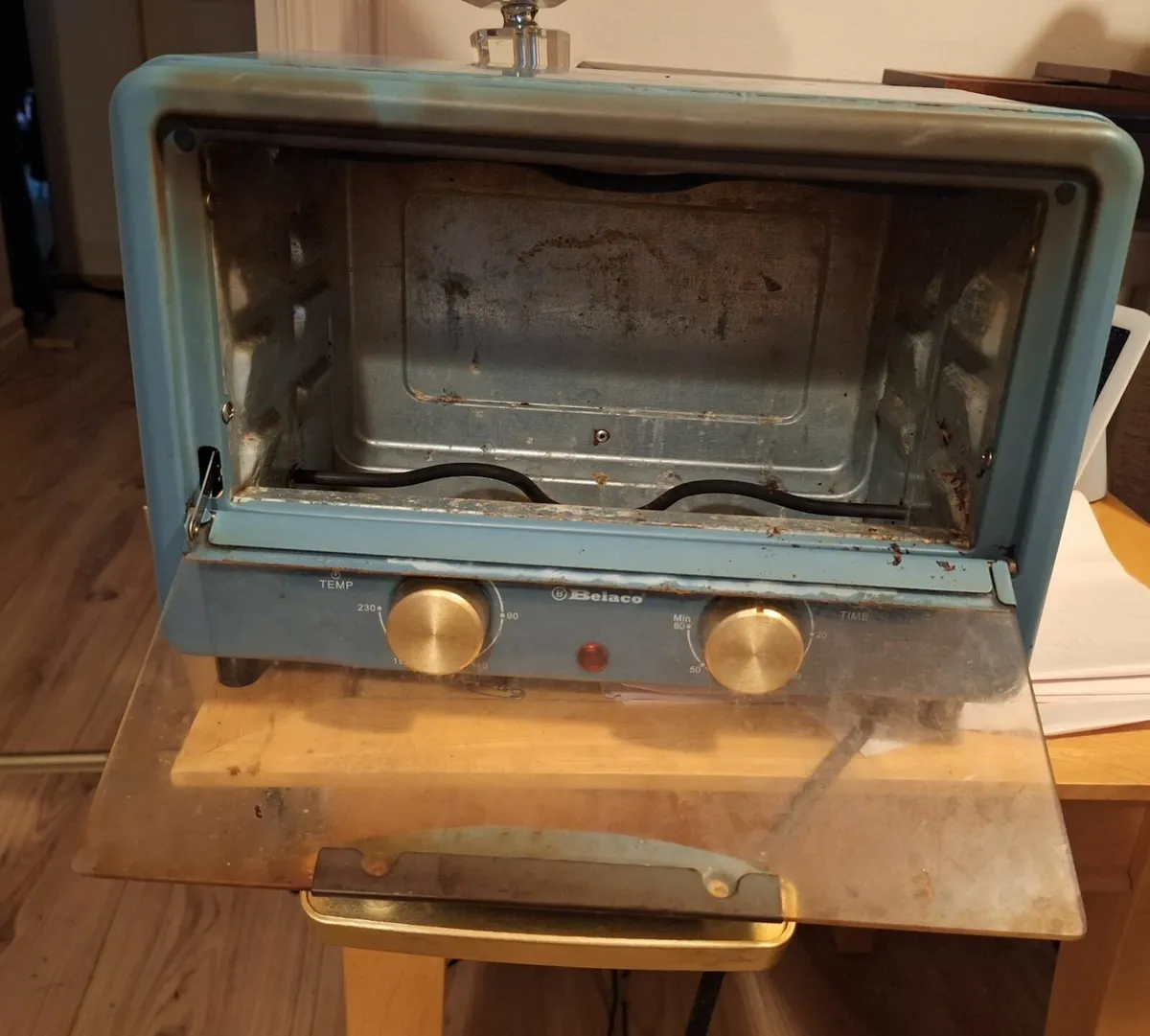 electric oven - Image 1