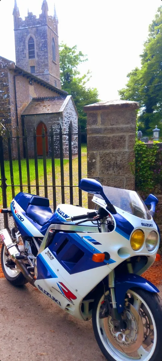 89 Suzuki gsxr 1100 L model - Image 2