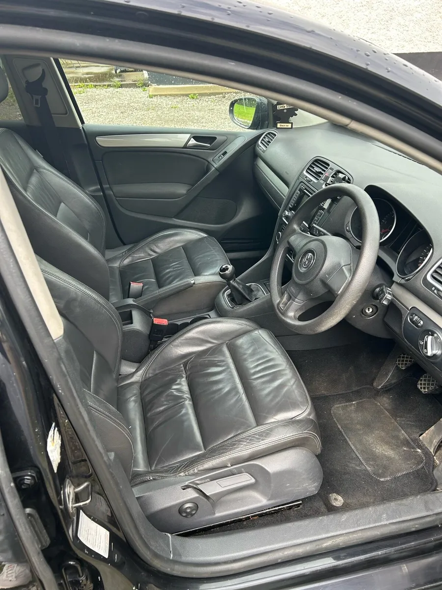 Wolkswagon Golf - TDI Bluemotion - Image 4