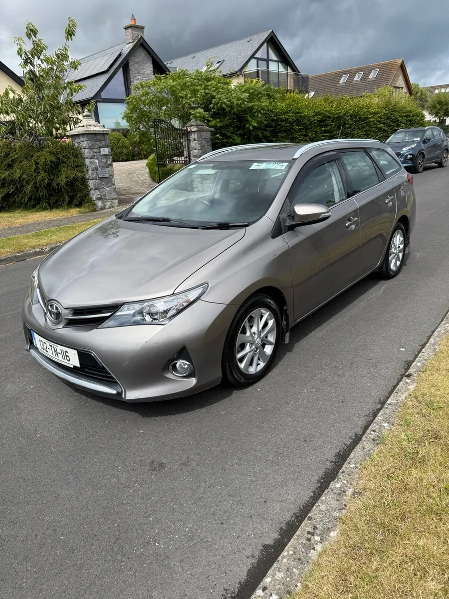 Toyota auris - Image 2