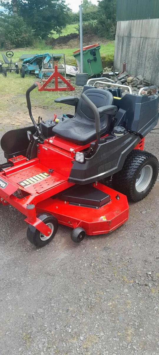 Zero turn mower - Image 1