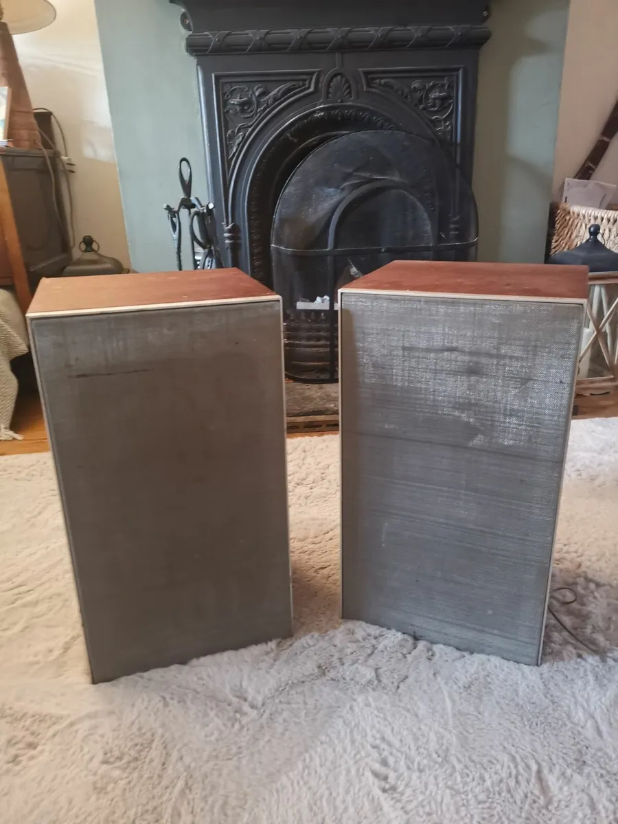 Vintage Leak speakers - Image 1