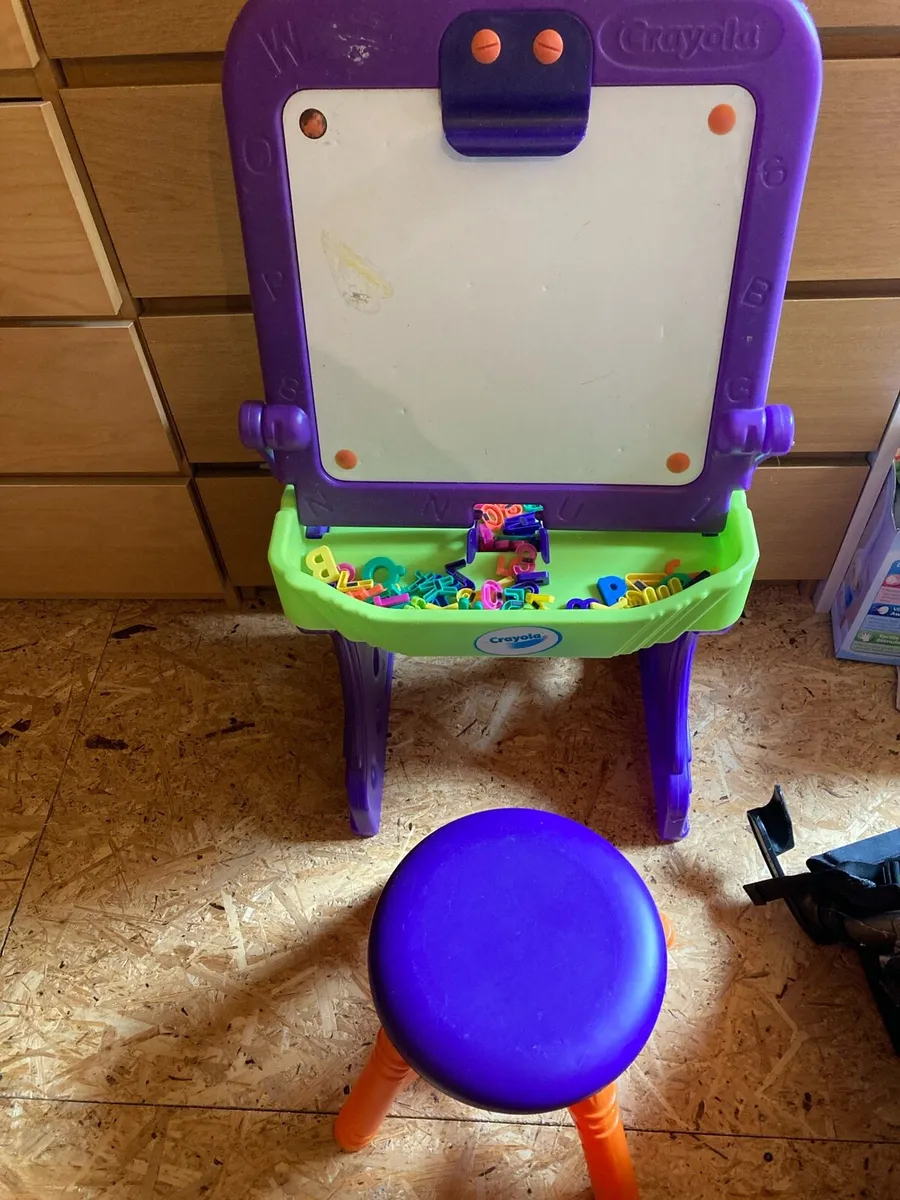 Crayola white magnetic board